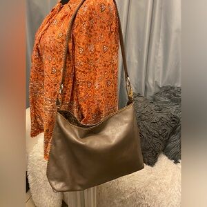 50%off w❤️ Plinio Visona Reversible Brown Leather/ Leopard Italian Shoulder Hobo
